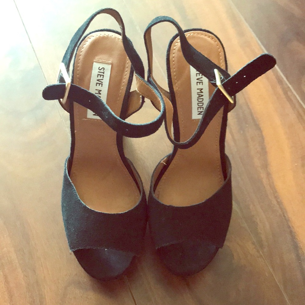 Steve Madden Black Heels Size 8. Great condition!